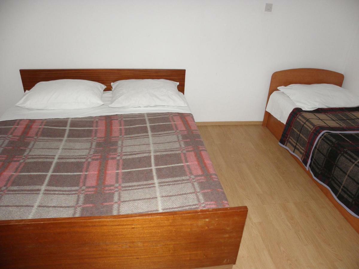 Apartments Fabijan - 50M From Sea Povljana Bagian luar foto